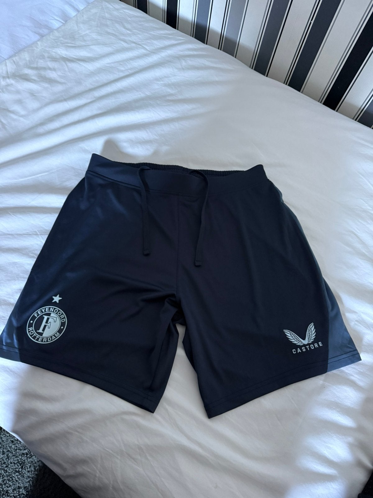 Feyenoord broekje, Sport en Fitness, Maat M, Ophalen of Verzenden, Nieuw, Broek
