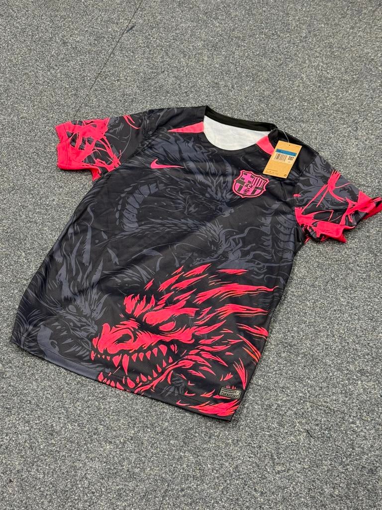 FC Barcelona Dragon Edition Shirt - Maat M - NIEUW, Maat M, Ophalen of Verzenden, Nieuw, Shirt