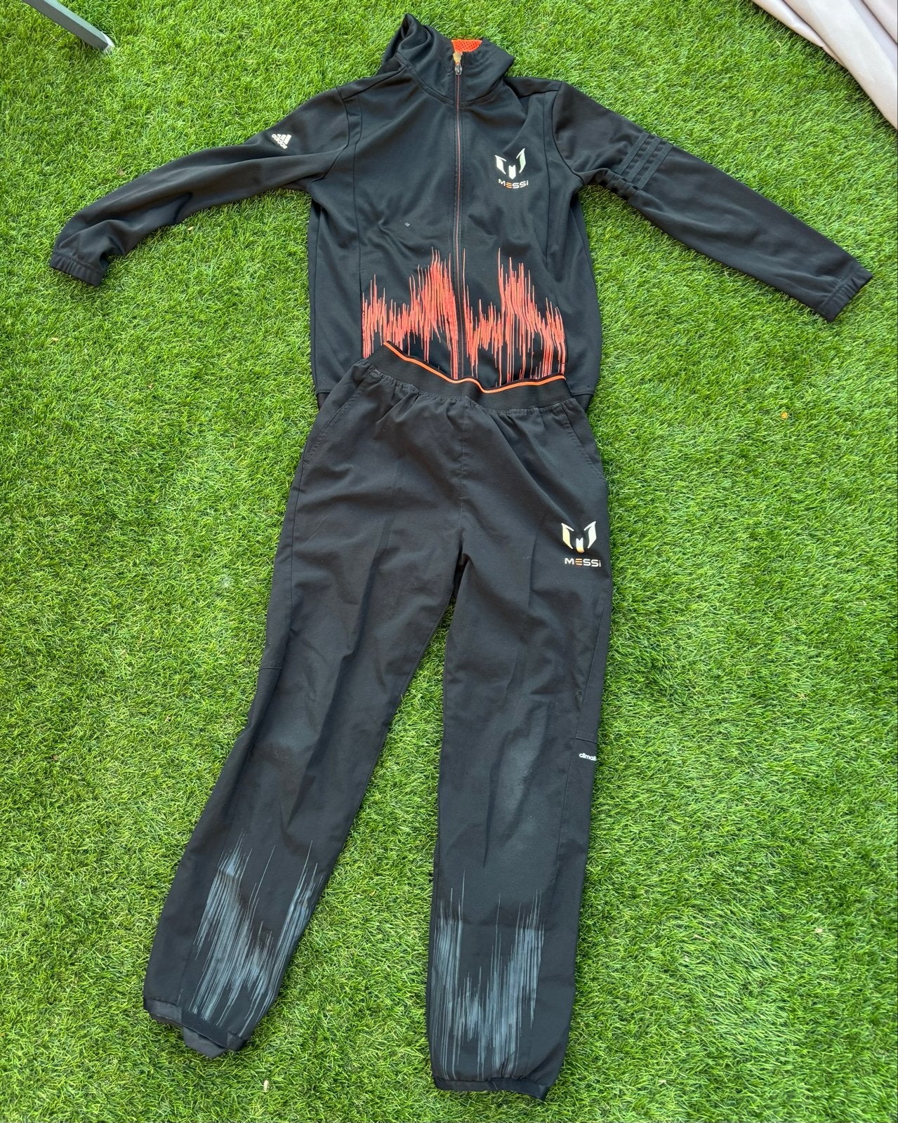 Adidas Messi Trainingspak Zwart - Maat 152 (11-12 jaar), Maat XS of kleiner, Ophalen of Verzenden, Gebruikt, Trainingspak