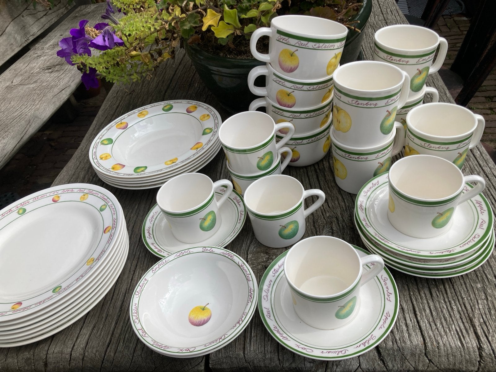 Country Life Style Melamine servies Appels eventueel los, Ophalen of Verzenden, Gebruikt