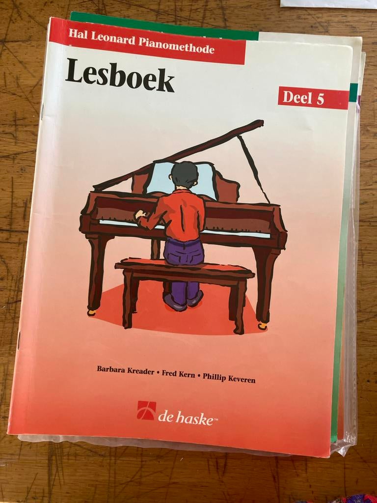 Hal Leonard Pianomethode Lesboek Deel 5, Boeken, Ophalen of Verzenden, Alpha, Gelezen, Niet van toepassing