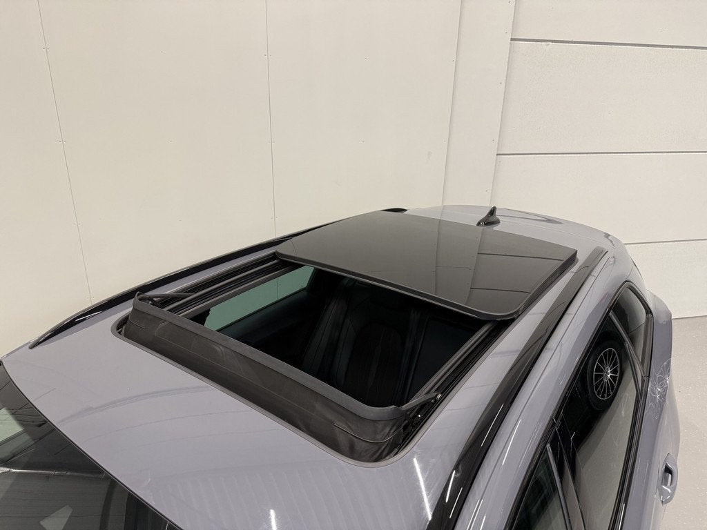 CUPRA Leon Sportstourer 1.4 e-Hybrid VZ Copper Edit. PANO/19, Auto's, Cupra, 77 km/l, Gebruikt, Zwart, 4 cilinders