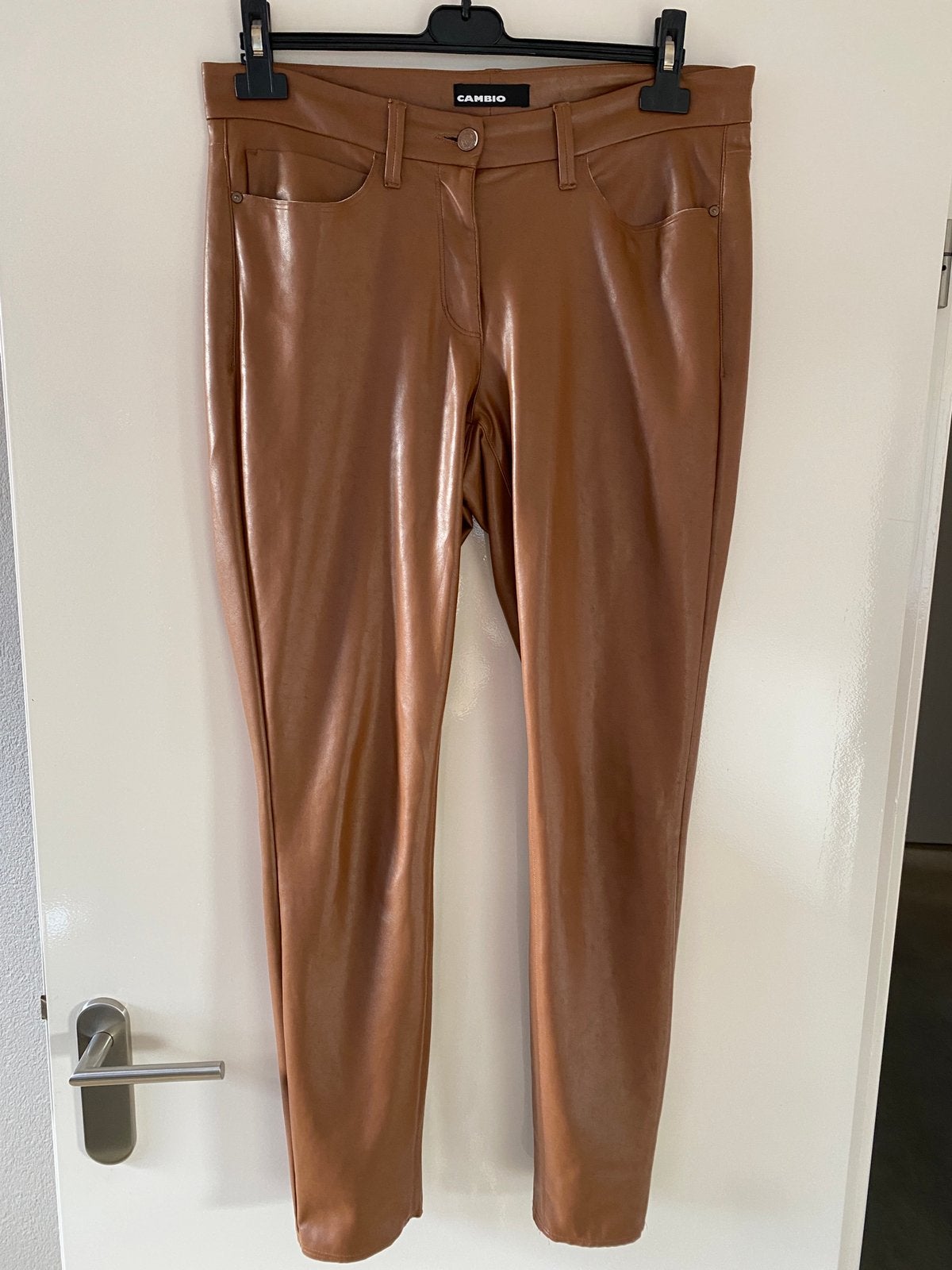 Cambio Ray 5-pocket, leatherlook, maat 40, cognac kleur, Maat 38/40 (M), Bruin, Verzenden, Zo goed als nieuw