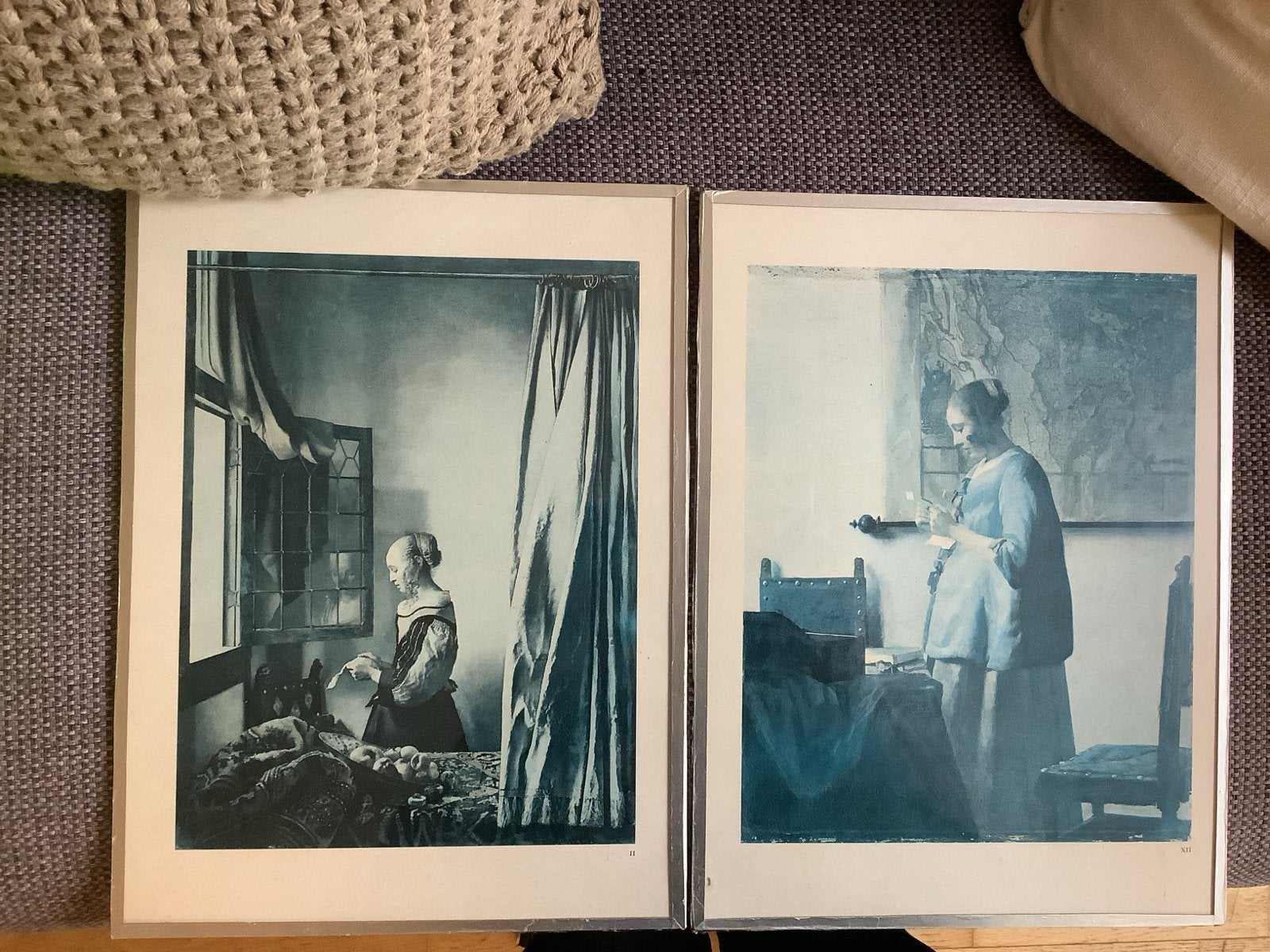 Twee ingelijste reproducties van Vermeer schilderijen, Portret of Personen, Ophalen of Verzenden, Klassiek, Print