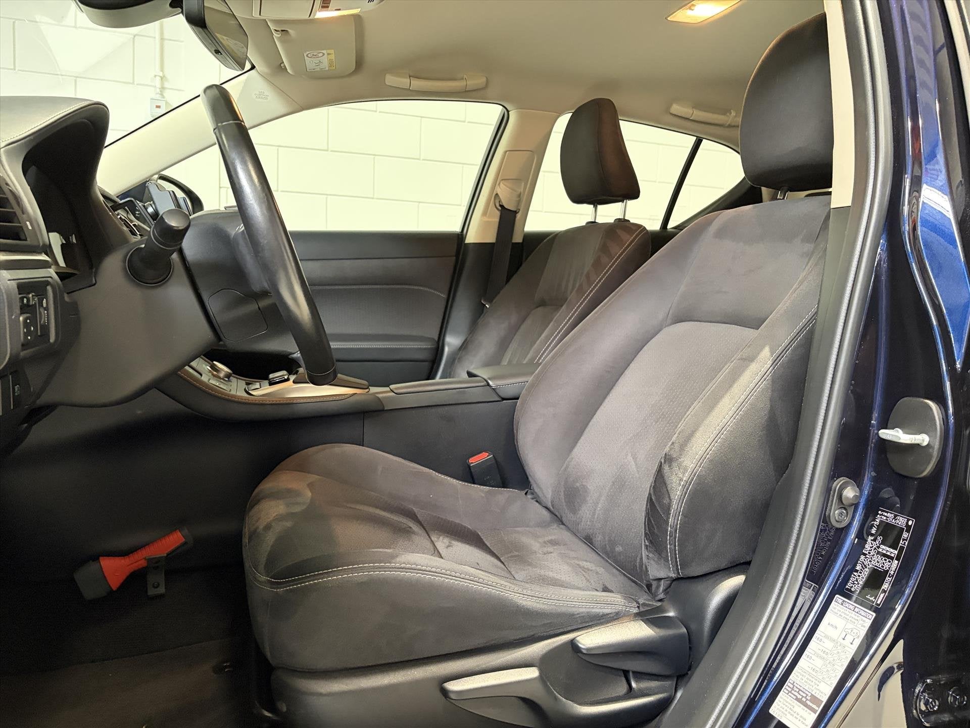 LEXUS Ct 200h Hybrid 136pk E-CVT Business Line, ACC, Camera,, Auto's, Stof, Gebruikt, 4 cilinders, Blauw