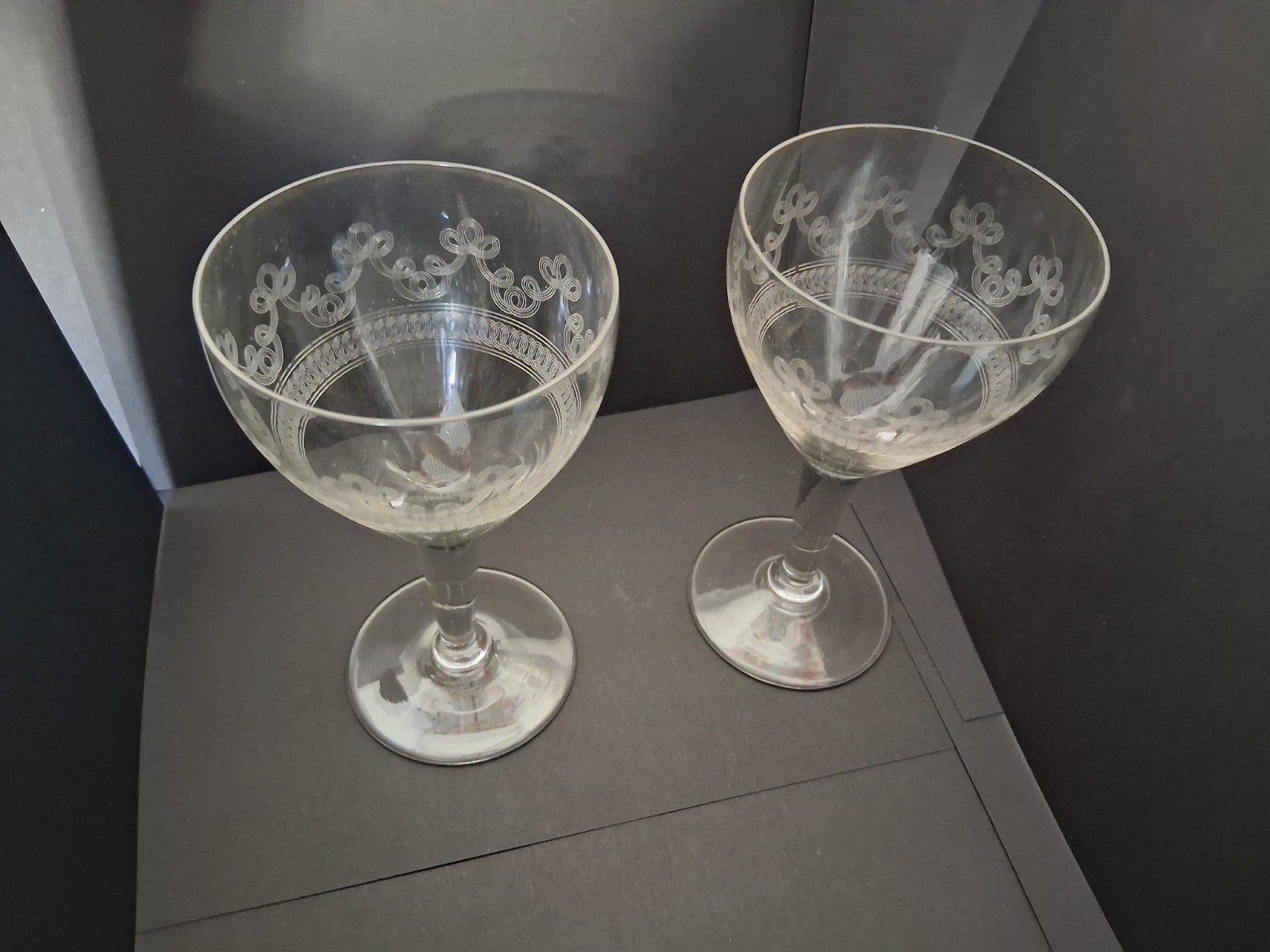 Twee antieke glazen., Antiek en Kunst, Ophalen