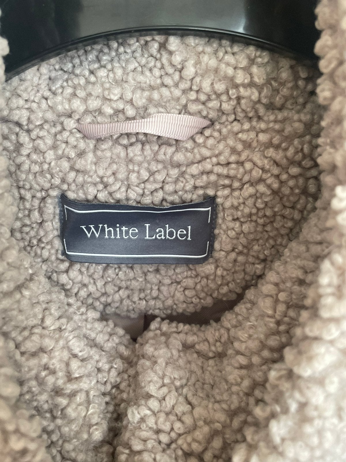 White Label teddy jas, mt 40, Ophalen of Verzenden, Zo goed als nieuw, Maat 38/40 (M), Beige