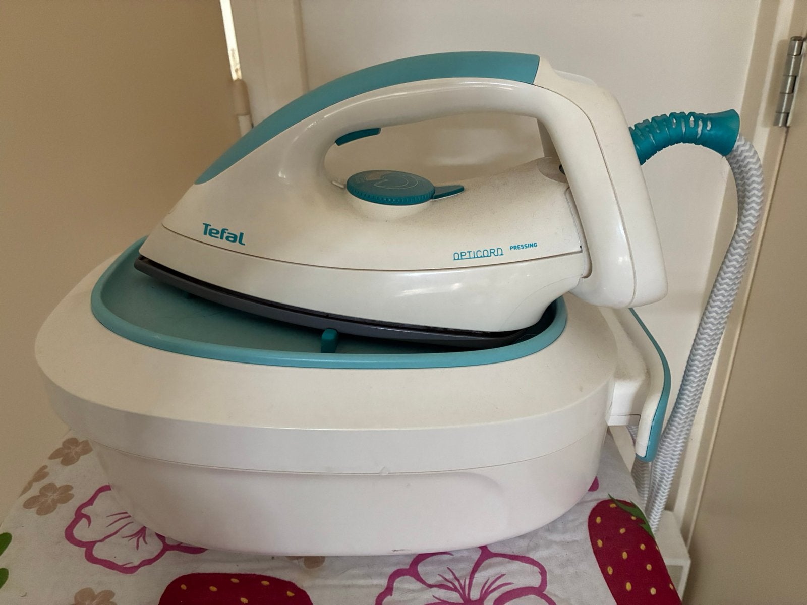 Tefal stoomgenerator., Ophalen, Zo goed als nieuw