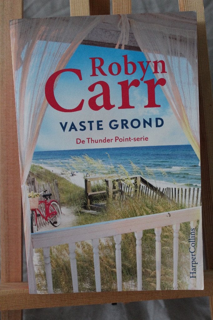 Vaste Grond - Robyn Carr (Thunder Point-serie), Ophalen, Wereld overig, Zo goed als nieuw, Robyn Carr