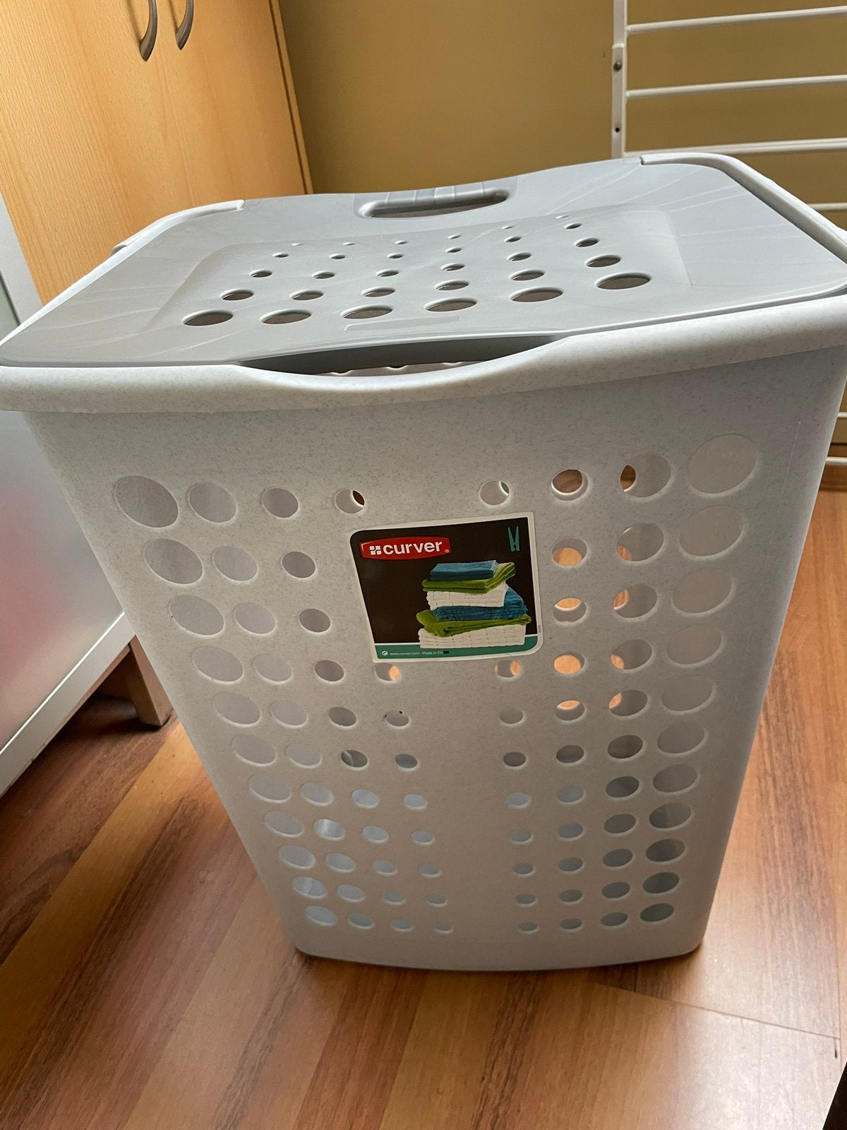 Te koop Curver wasmand, Ophalen, Gebruikt, Wit
