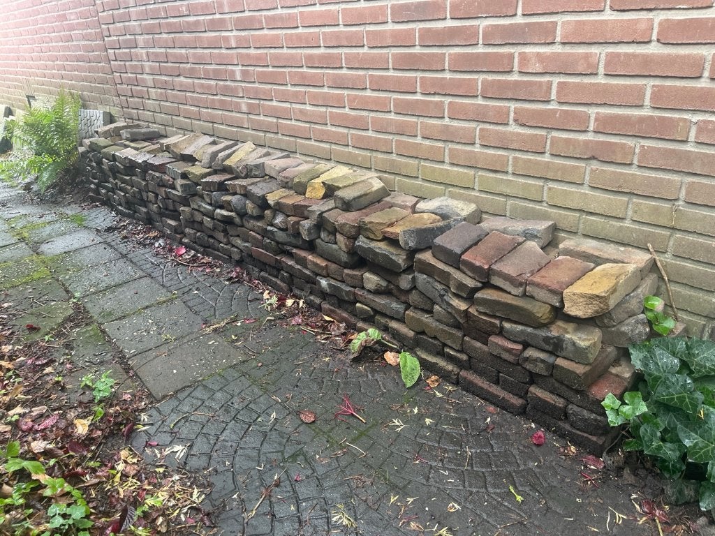Oude handgebakken waaltjes – ca. 4 à 5 m² – authentiek, Tuin en Terras, Ophalen, Gebruikt, Klinkers, Natuursteen