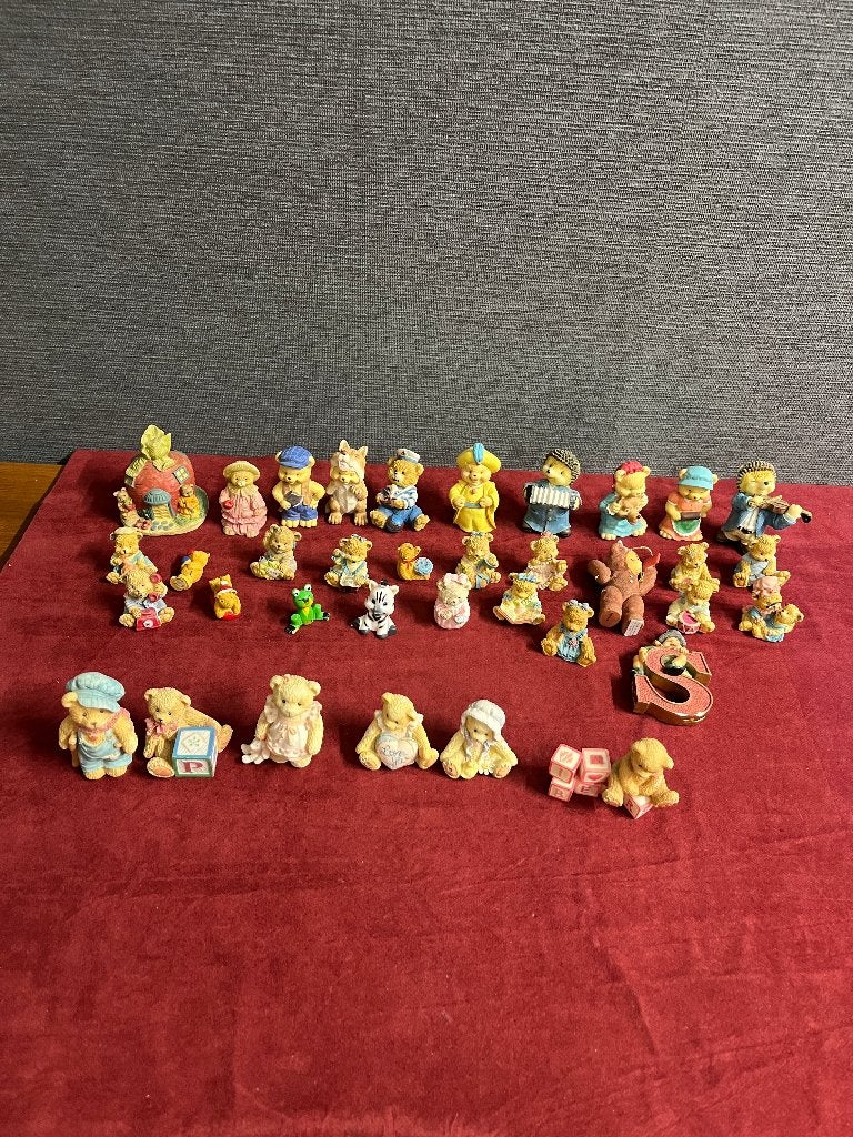 Div. beeldjes wo. Priscilla Hillman Enesco , aardbei huisje, Ophalen of Verzenden, Zo goed als nieuw, Overige typen