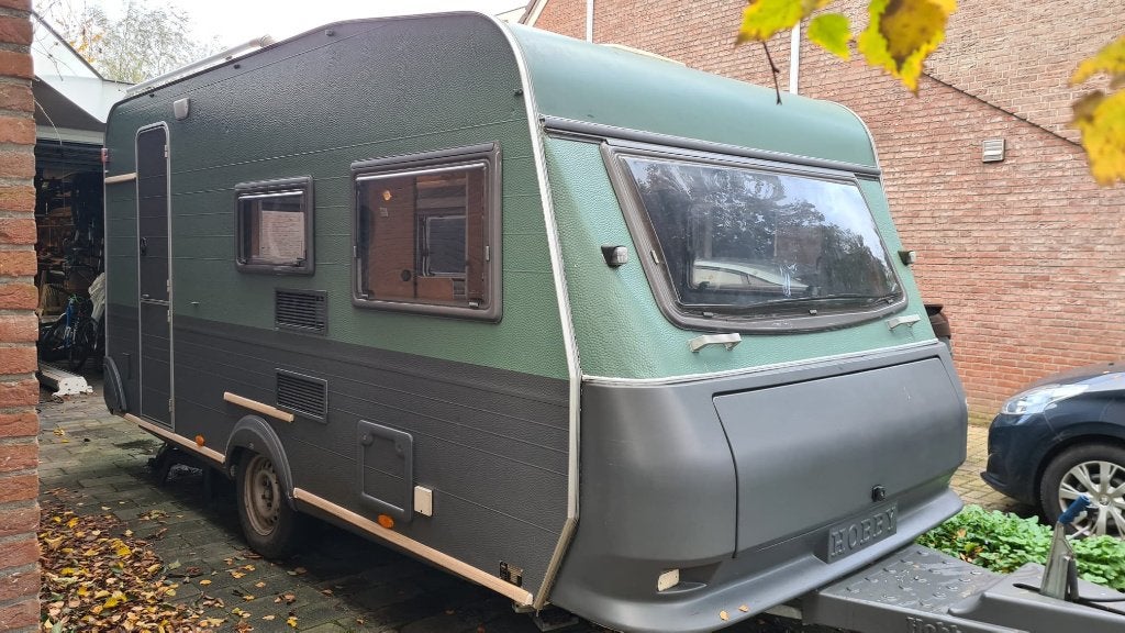 Hobby 400, Caravans en Kamperen, Caravans, Particulier, tot en met 4, 1000 - 1250 kg, Standaardzit, Hobby, Dwarsbed, Omvormbare zithoek