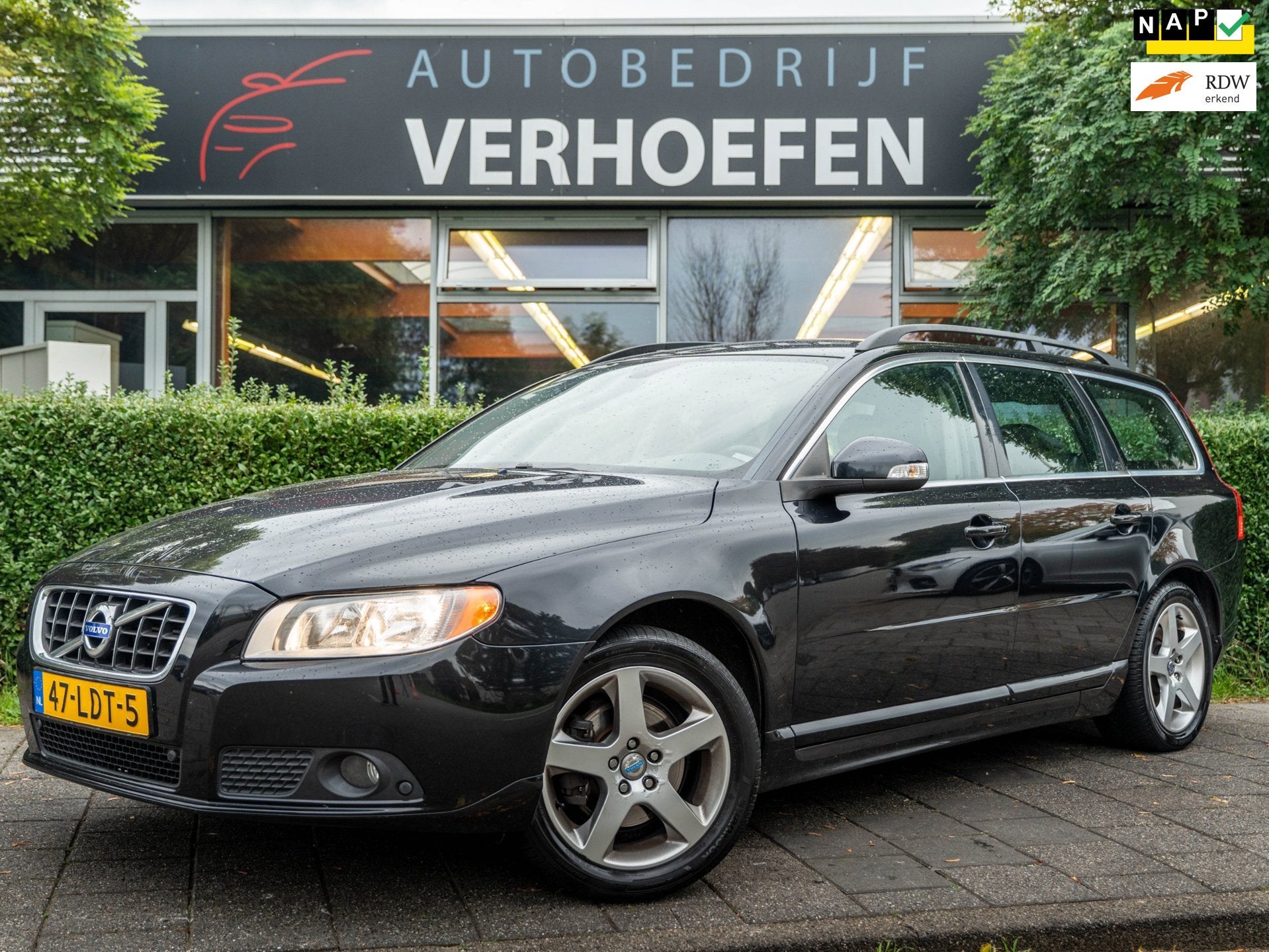 Volvo V70 2.4D | D5 | AUTOMAAT | LEDER | STOELVERWARMING | C, Auto's, 15 km/l, Zwart, Zwart, Diesel