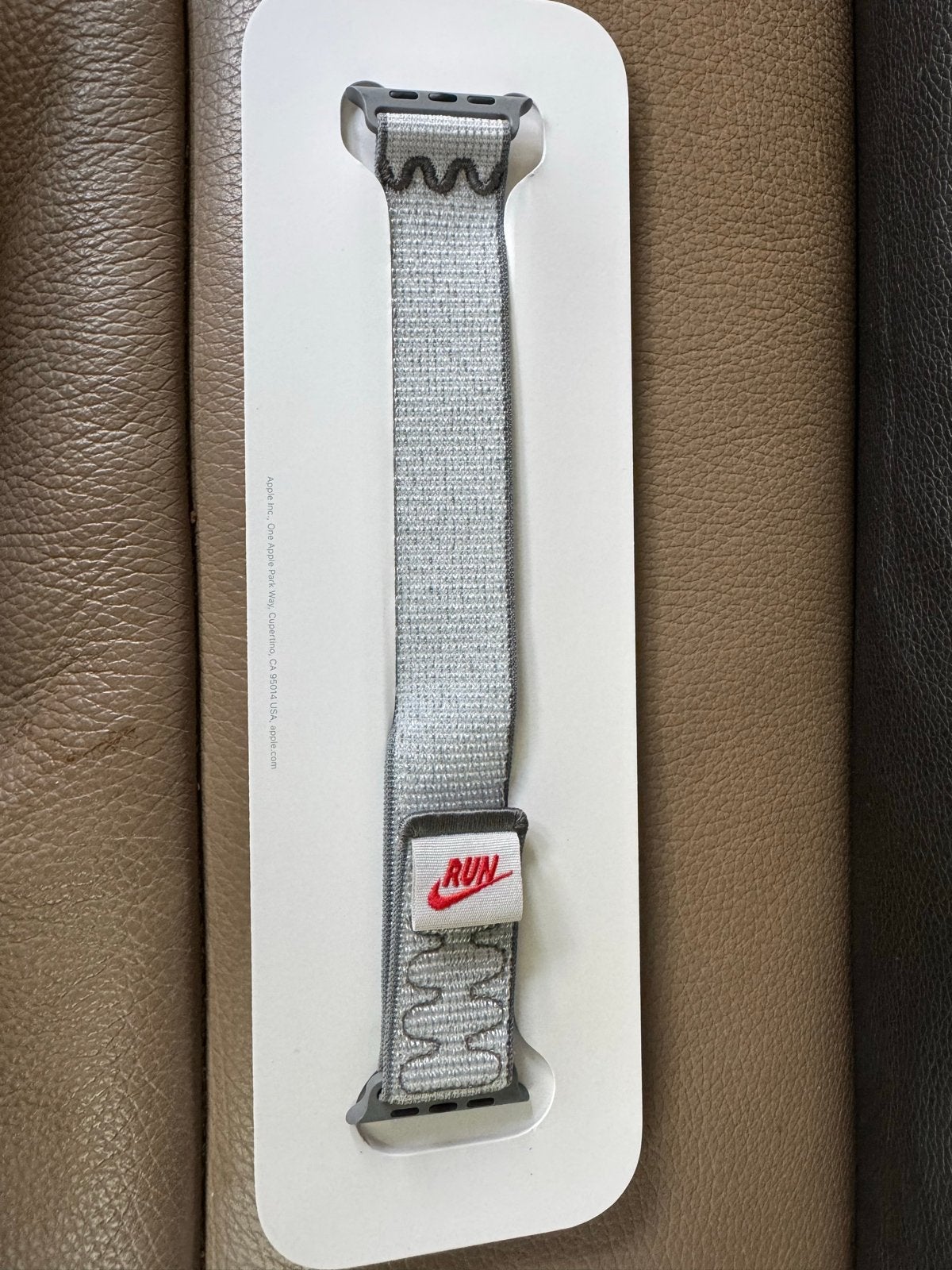 Z.G.A.N. Apple Watch bandje Nike 46 mm, Ophalen of Verzenden, Zo goed als nieuw, Grijs, IOS