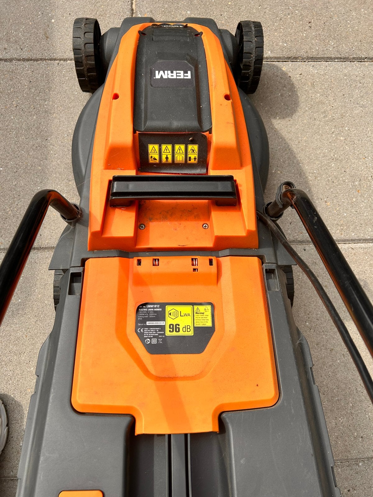 Ferm elektrische grasmaaier 1300W, Ophalen, Cirkelmaaier, Gebruikt, Elektrische grasmaaier