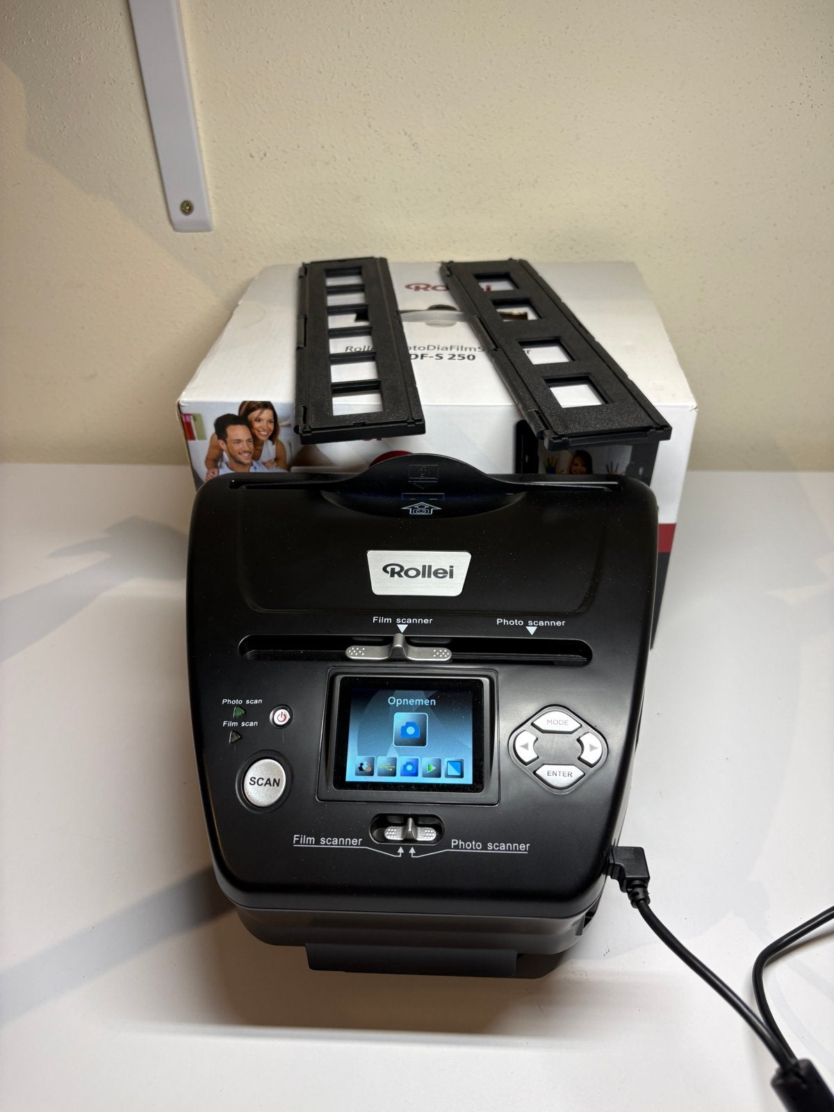 Rollei PhotoDiaFilmScanner PDF-S 250 - Dia- en Filmscanner, Ophalen of Verzenden, Zo goed als nieuw, Diascanner