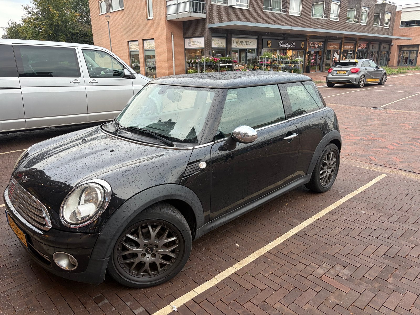 Mini (r56) 1.4 95pk 2010 Zwart, Voorwielaandrijving, 4 stoelen, 19 km/l, Geïmporteerd