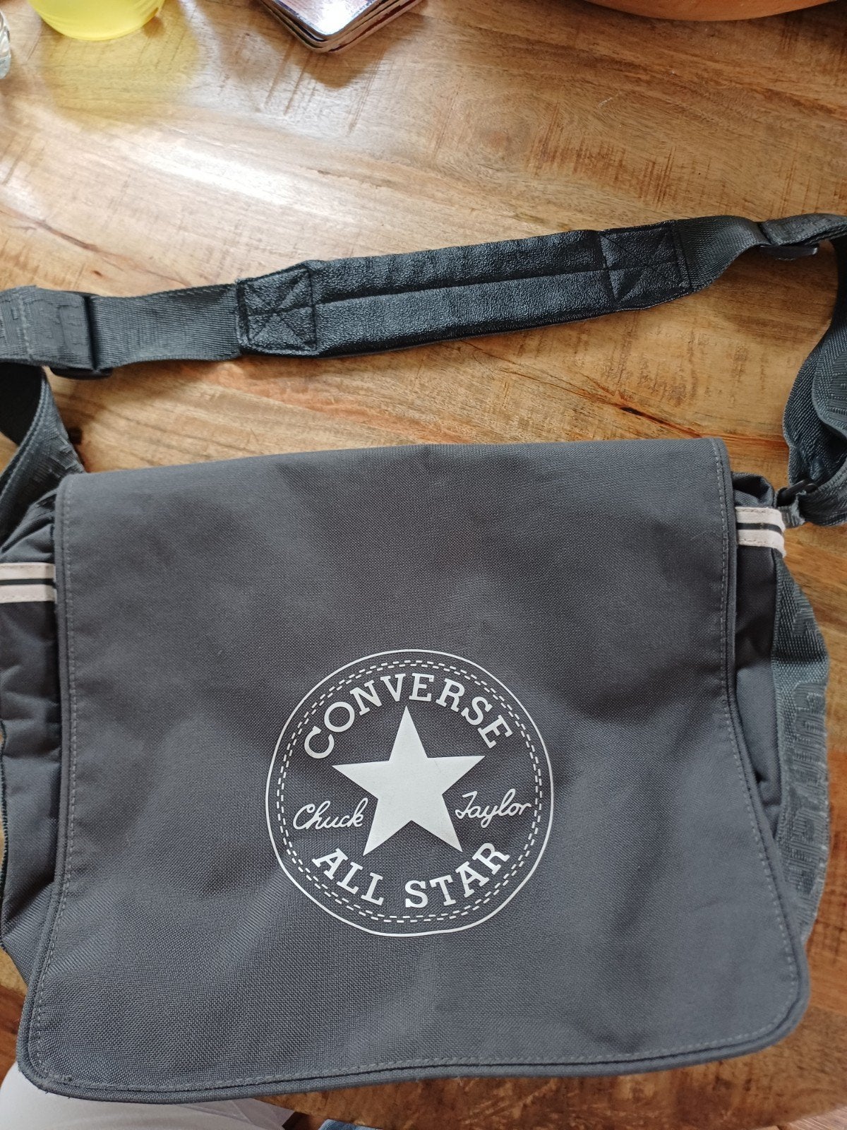 Converse Chuck Taylor All Star Schoudertas Grijs, Ophalen of Verzenden, Zo goed als nieuw, Grijs, Overige merken