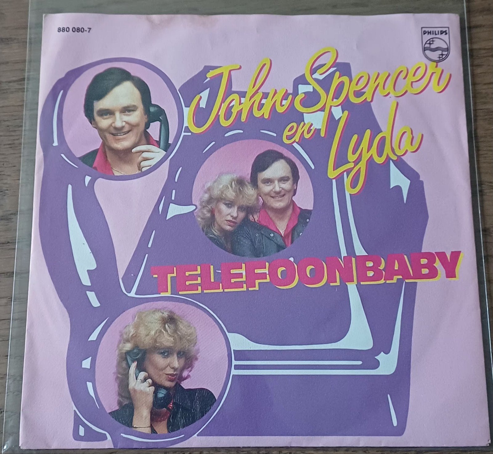 John Spencer en Lyda - Telefoonbaby - 7 inch vinyl single, Gebruikt, 7 inch, Ophalen of Verzenden, EP
