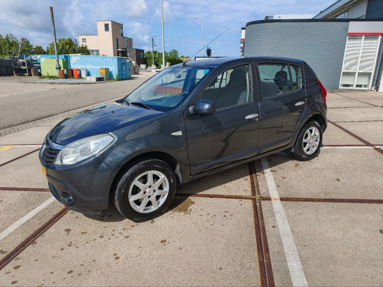 Dacia Sandero 1.2 i BJ 2009 apk nap airco sportvelgen, Voorwielaandrijving, Stof, 74 pk, Elektrische ramen