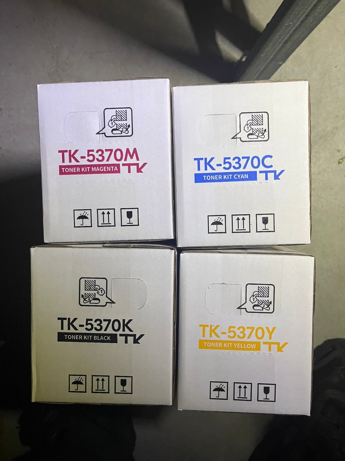 TK5370 complete set origineel, Ophalen of Verzenden, Nieuw, Toner