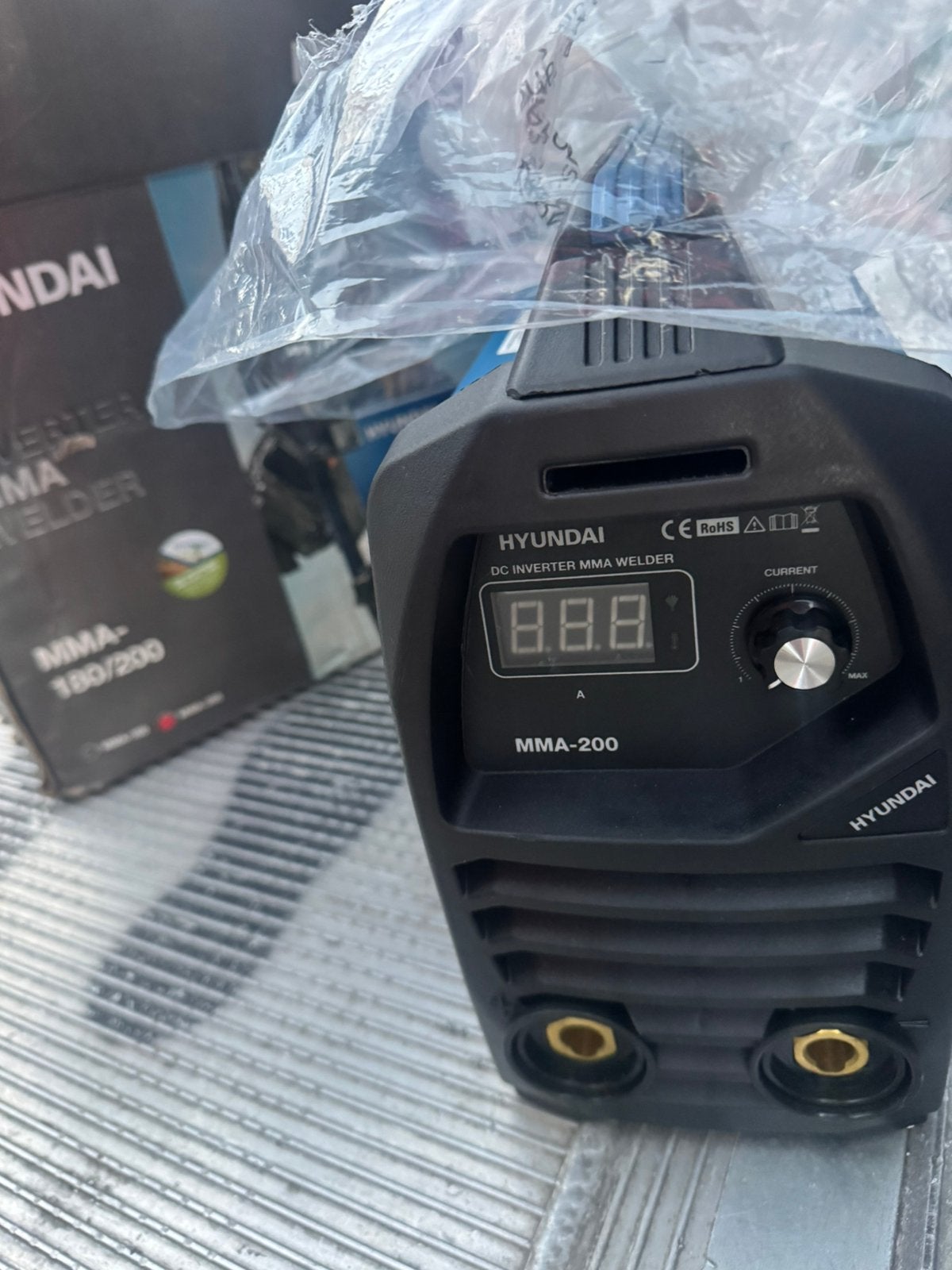 Hyundai MMA 180/200 Lasapparaat, Elektroden, Ophalen of Verzenden, Zo goed als nieuw, Info@hyundai.com