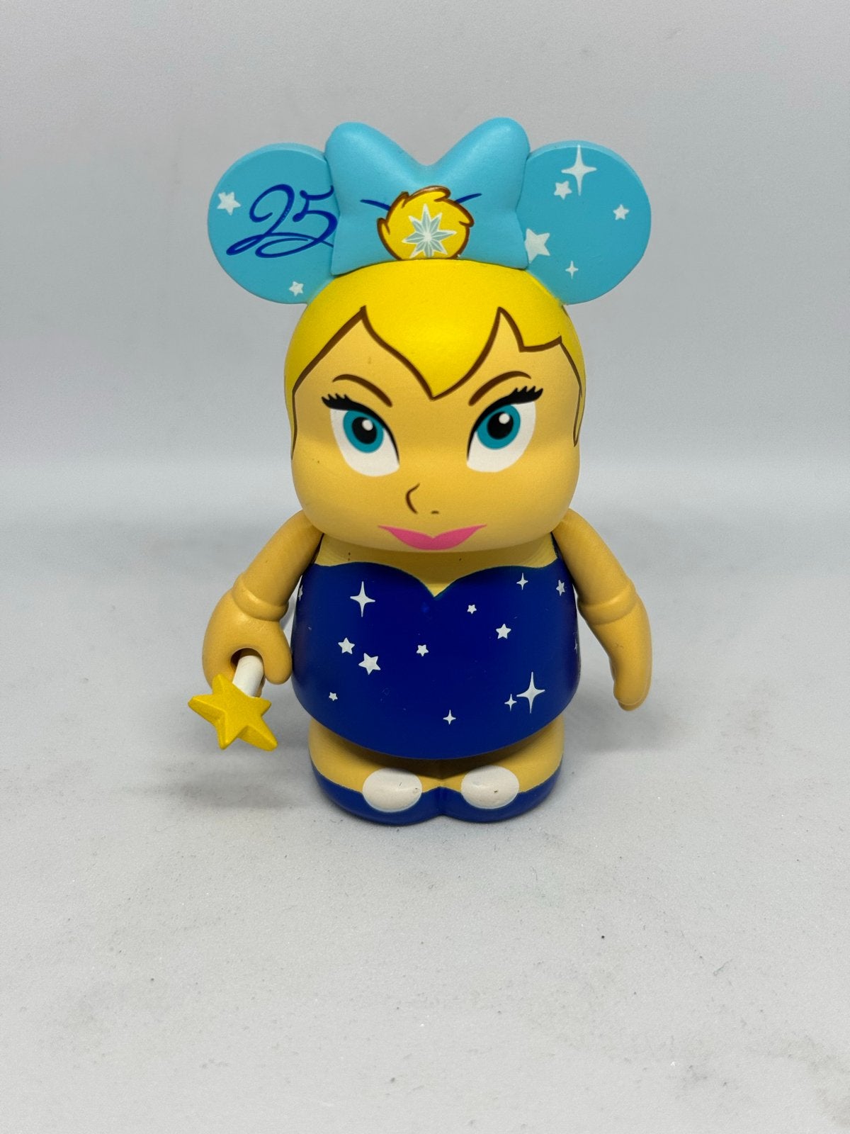 Disney Tinkerbell beeldje Vinylmation Disneyland 25 jaar, Ophalen of Verzenden, Peter Pan of Pinokkio, Zo goed als nieuw, Beeldje of Figuurtje