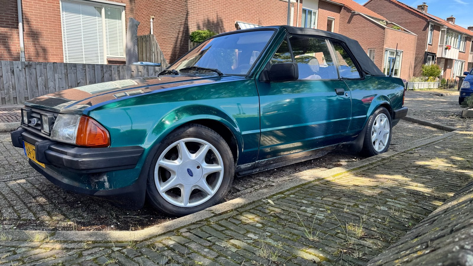 Ford Escort 1.6 Cabrio 1984 Groen, Voorwielaandrijving, Escort, Stof, Grijs