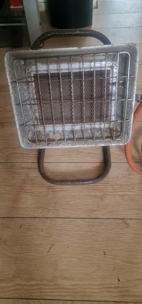 Gebruikte gaskachel - moet schoongemaakt worden, Huis en Inrichting, Kachels, Gebruikt, Gas, Ophalen of Verzenden, Vrijstaand
