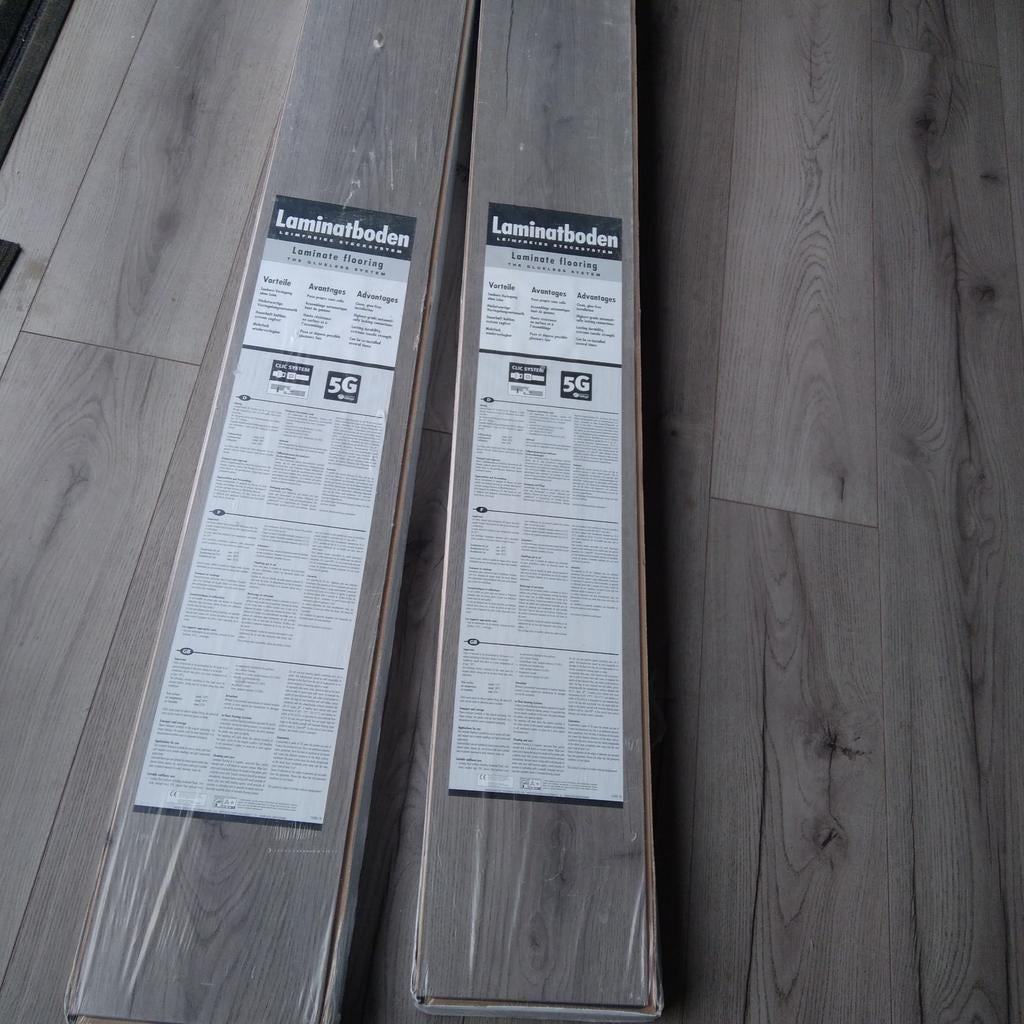 Laminaat Parket Licht grijs Click Syst. 3.4m2, Ophalen, Minder dan 50 cm, 100 tot 150 cm, Nieuw