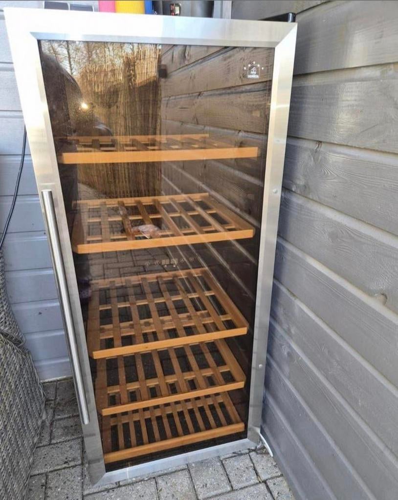 Stijlvolle Wijnkoelkast met Houten Planken zsm ophalen, Witgoed en Apparatuur, Koelkasten en IJskasten, 100 tot 150 liter, Ophalen of Verzenden