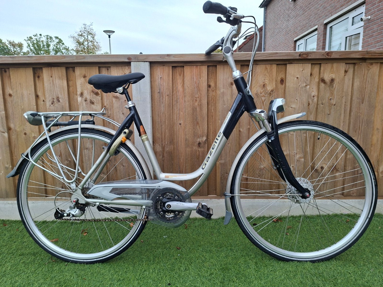 Te koop MOET WEG VANDAAG Nette en goede Gazelle medeo Excell, Ophalen, 28 inch, Meer dan 20 versnellingen, Gazelle