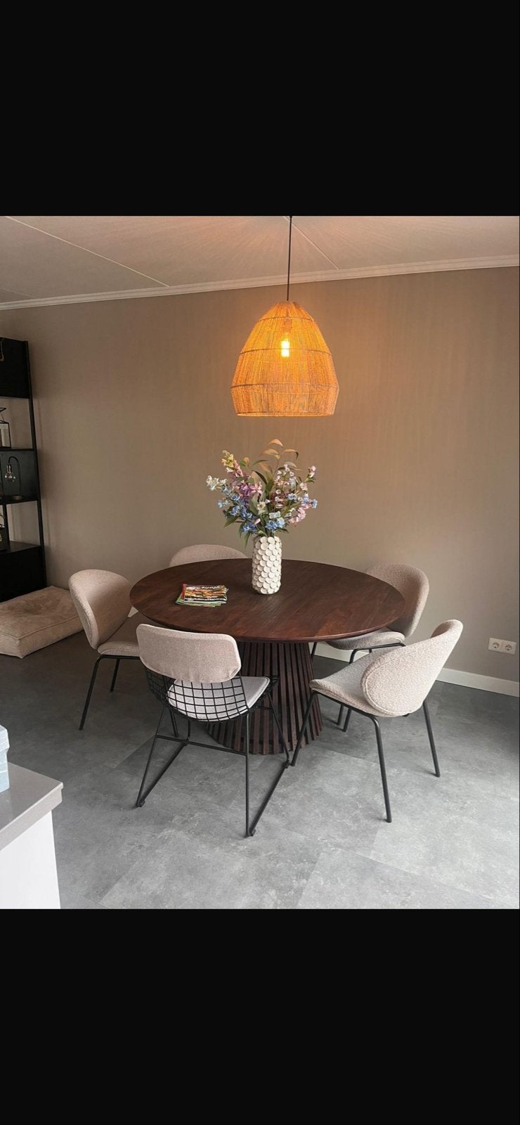 Mooie ronde eettafel!, Ophalen, Gebruikt, Rond, Vier personen