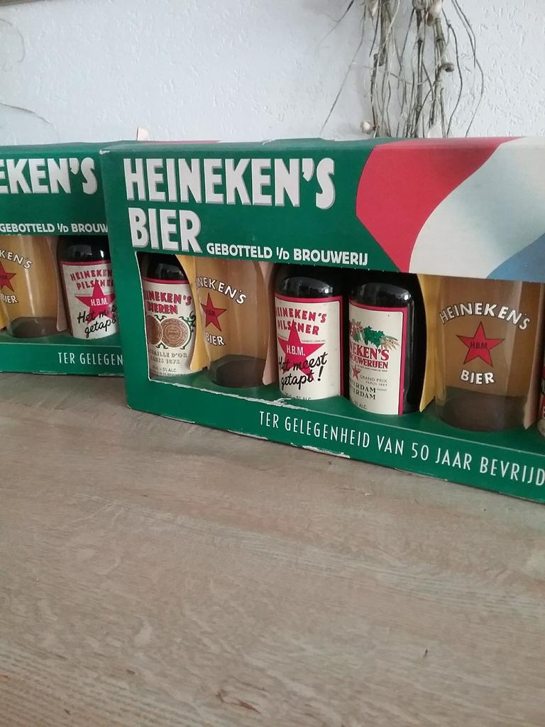 HEINEKEN 50 JAAR BEVRIJDING., Verzamelen, Biermerken, Ophalen of Verzenden, Zo goed als nieuw, Glas of Glazen, Heineken