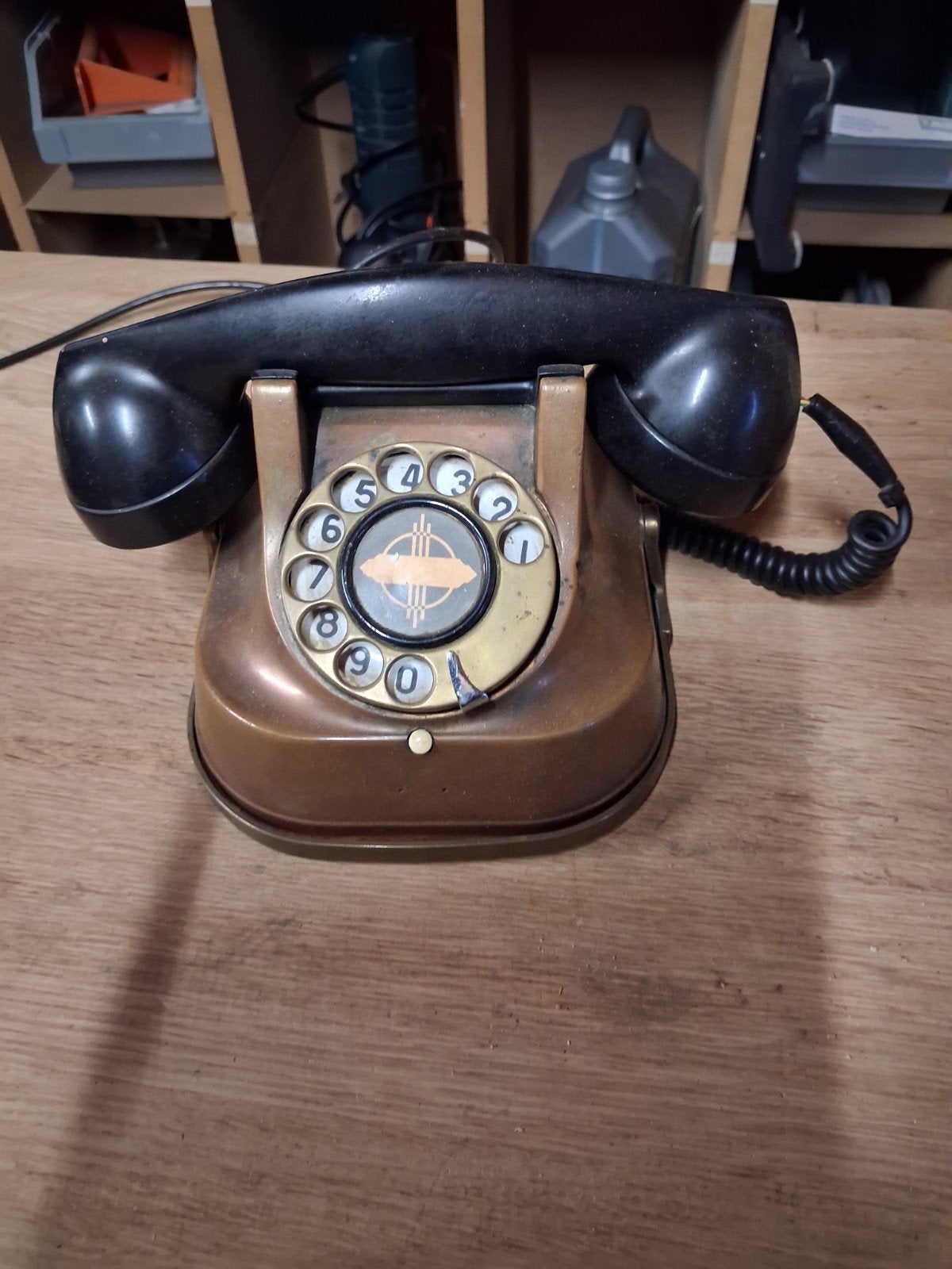 Oude koperen telefoon met draaischijf, Ophalen of Verzenden