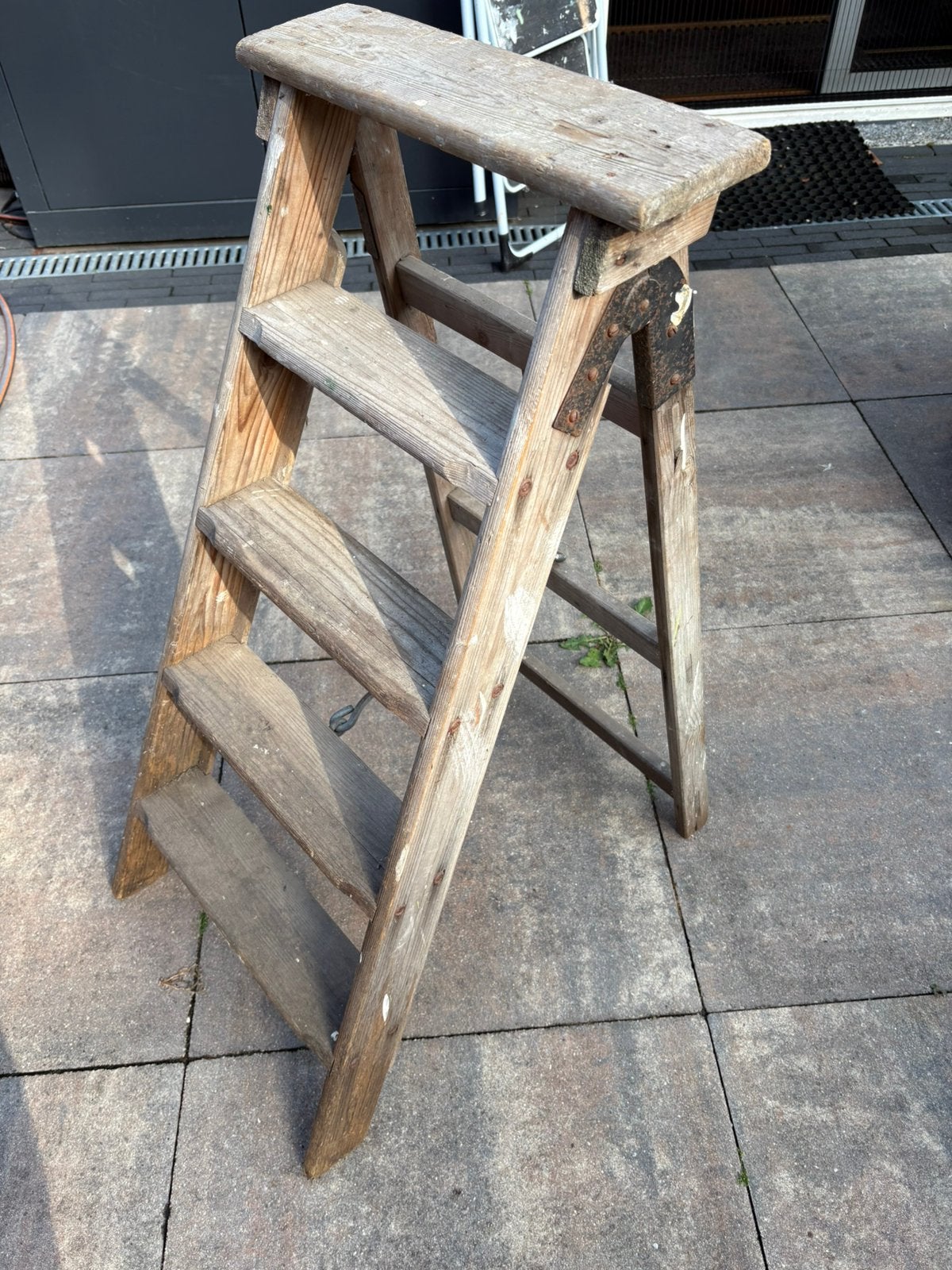 Oud schilderstrapje (gebruik als trap of etagere), Doe-het-zelf en Verbouw, Ladders en Trappen, Ophalen, Gebruikt
