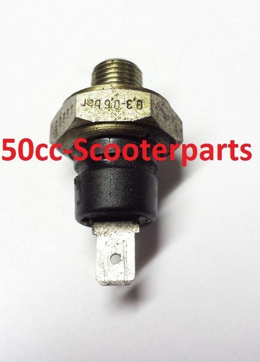 Olievoeler oliemeter oliedruksensor Vespa Et4 ET 4 125cc 4T, Ophalen of Verzenden