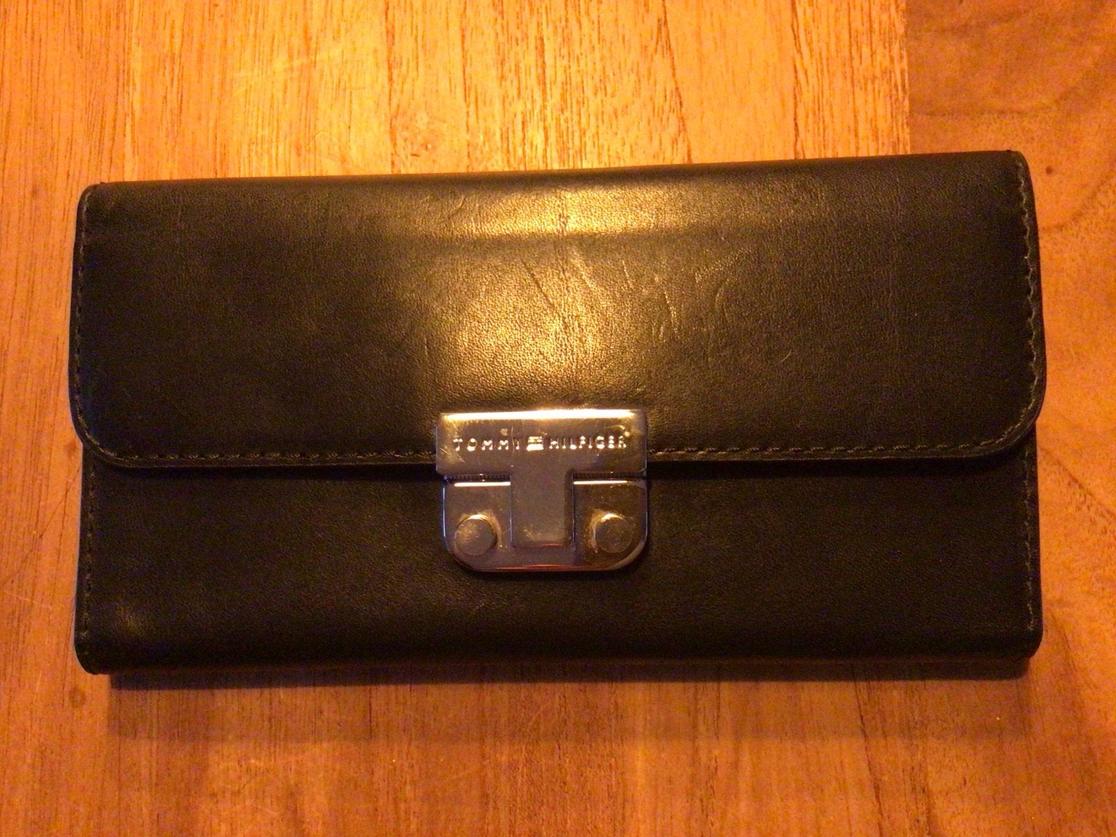 Tommy Hilfiger portemonnee - Zwart leer, Ophalen of Verzenden, Zo goed als nieuw, Zwart, Leer