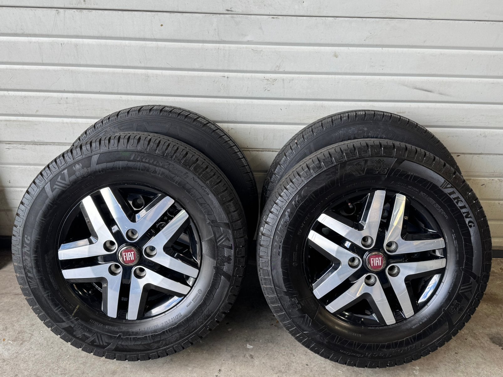 Mooie set Ducato Maxi velgen met banden- 5x130- 225/75/16, Auto-onderdelen, Banden en Velgen, Banden en Velgen, Zomerbanden, 16 inch