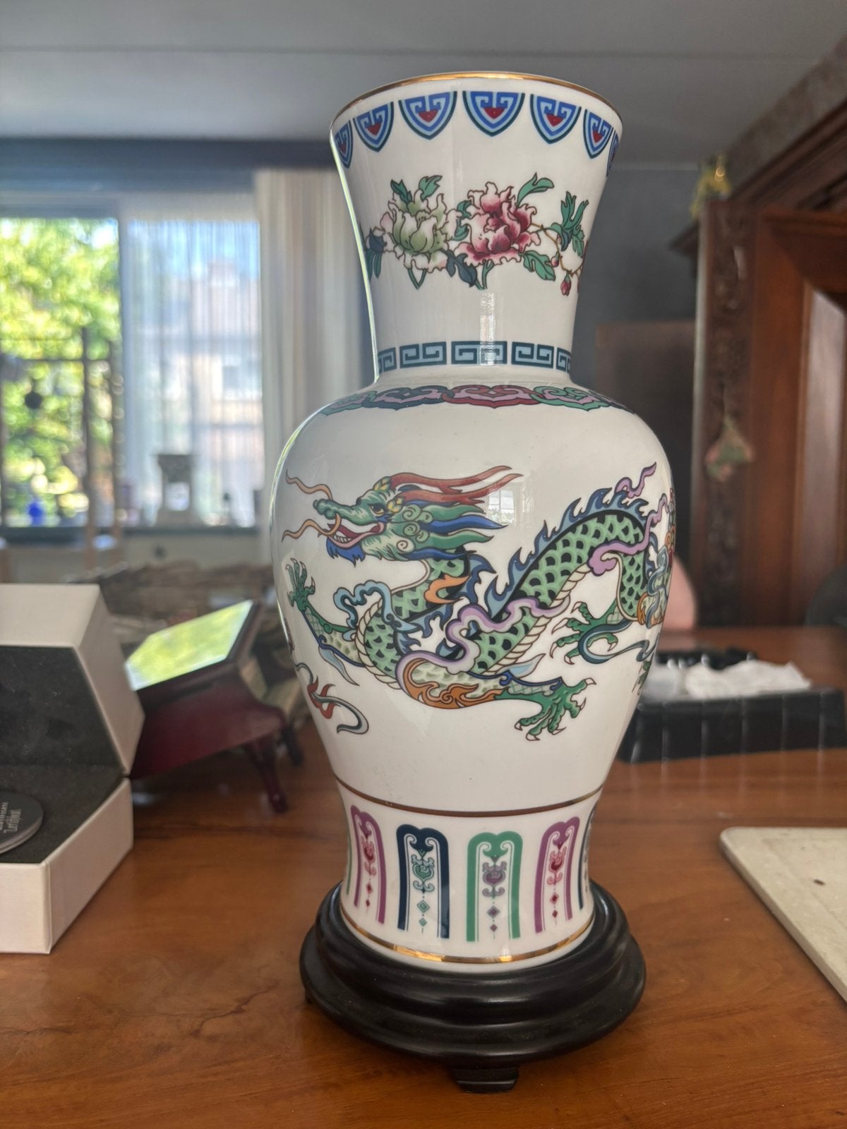 Vaas uit china, Ophalen