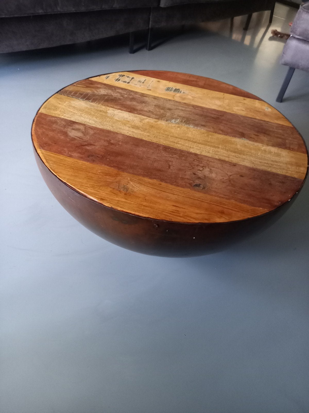 Unieke ronde salontafel van gerecycled hout, Huis en Inrichting, Ophalen of Verzenden