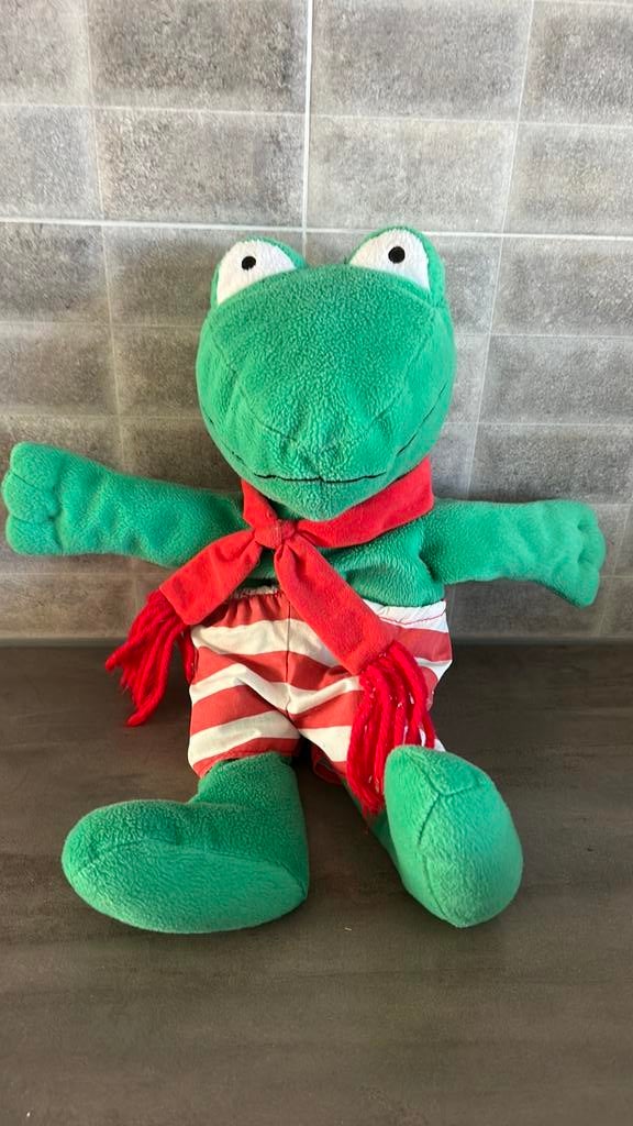 Kikker handpop 38 cm hoog schoon en heel, Kinderen en Baby's, Speelgoed | Knuffels en Pluche, Ophalen of Verzenden, Zo goed als nieuw