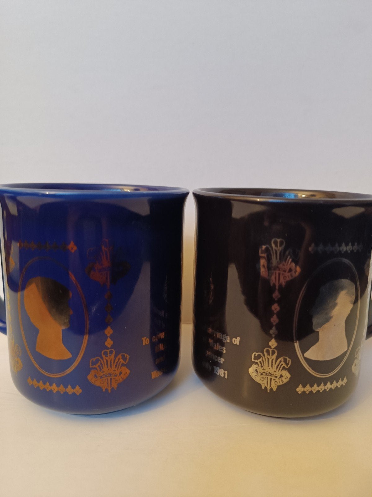 Herdenkingsmokken Charles & Diana Huwelijk 1981, Verzamelen, Ophalen of Verzenden, Gebruikt, Buitenland, Servies
