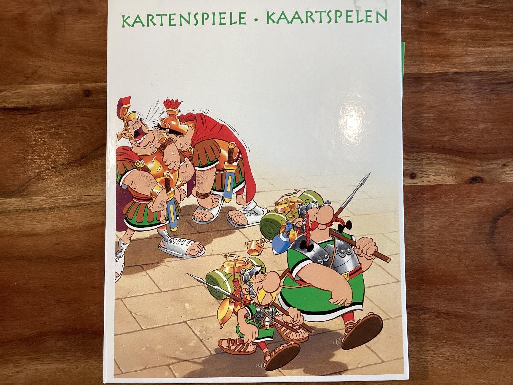 Kaartspelen Asterix, nieuw in verpakking!, Hobby en Vrije tijd, Gezelschapsspellen | Bordspellen, Drie of vier spelers, Ophalen of Verzenden