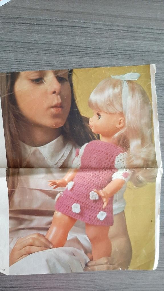 patronen gehaakte poppenkleertjes, Hobby en Vrije tijd, Overige typen, Vrouw, Zo goed als nieuw, Ophalen