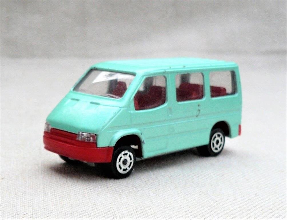 Majorette france nr 243. Ford transit model 1986. 1/60., Ophalen of Verzenden, Zo goed als nieuw, Auto