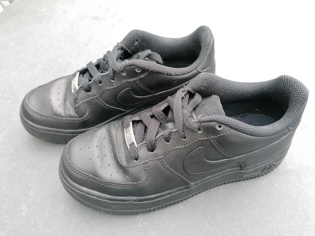 Zwarte schoenen NIKE AIR maat 36 in zeer goede staat, Ophalen of Verzenden, Zo goed als nieuw