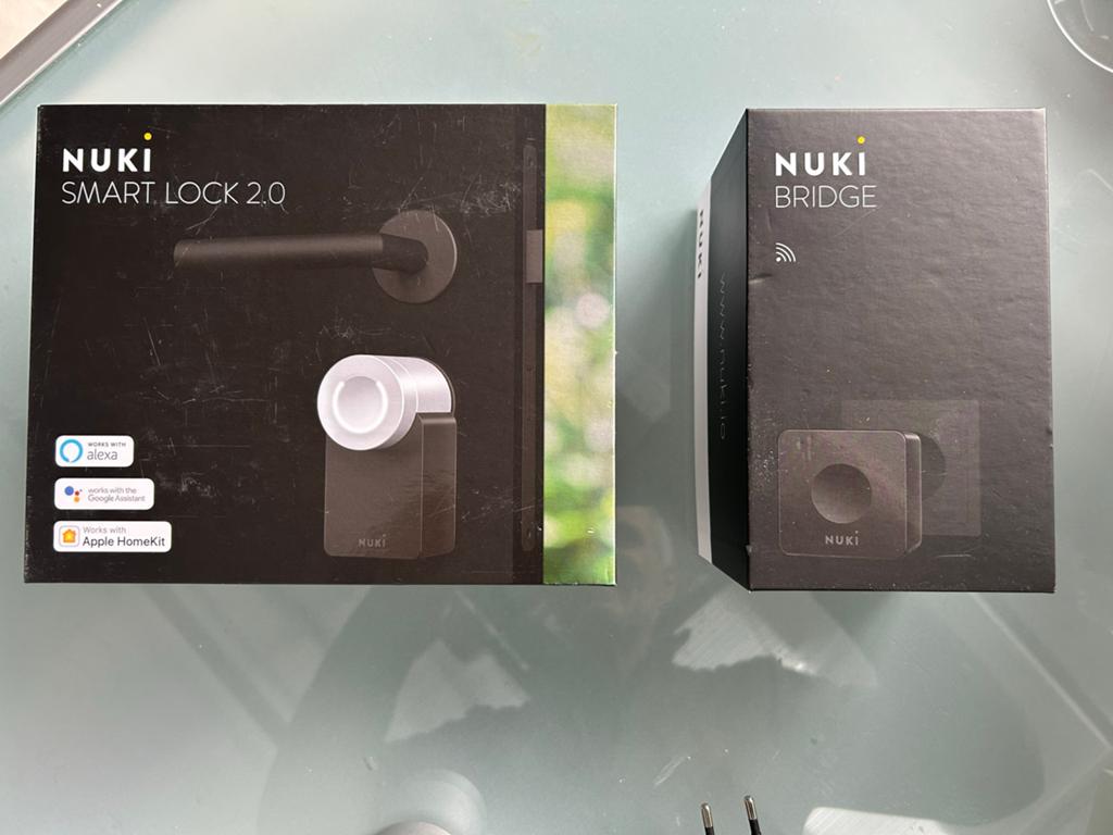 Nuki Smart Lock 2.0 & Bridge - Slim voordeurslot, Ophalen of Verzenden, Gebruikt, Overige materialen, Slot