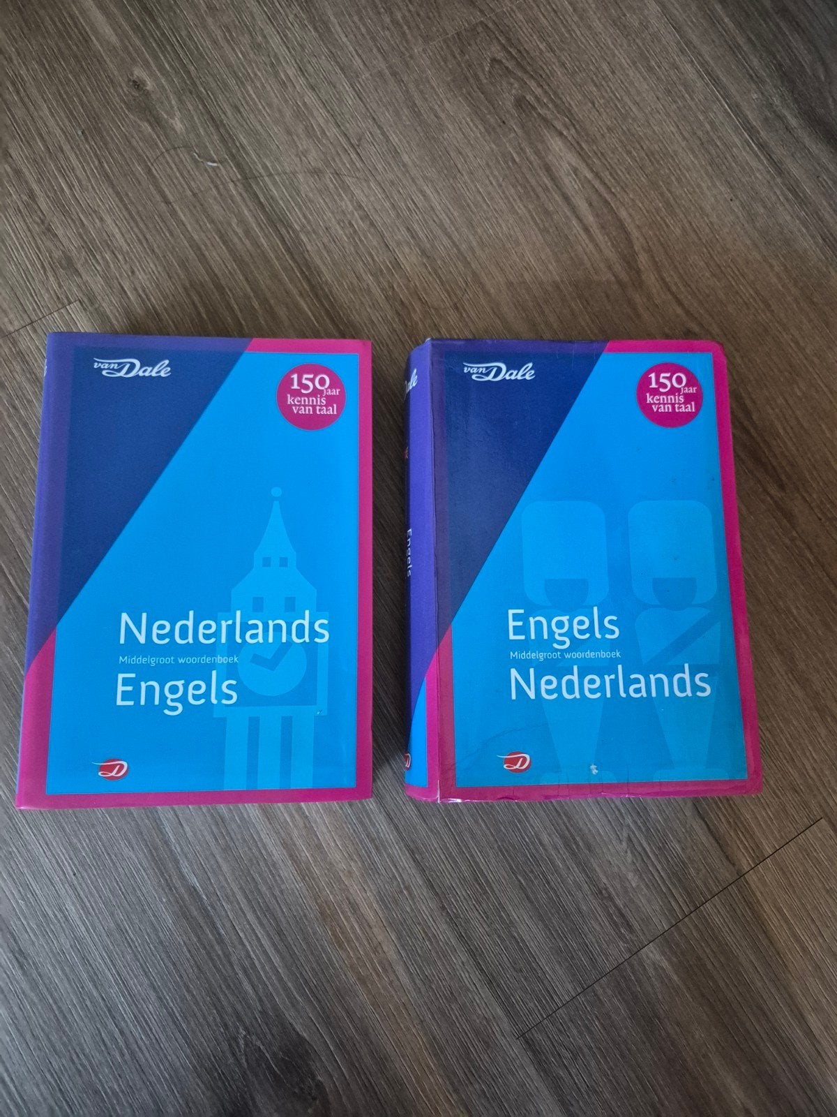 Van Dale  Woordenboeken Nederlands-Engels en eng-ne, Ophalen of Verzenden, Zo goed als nieuw, Van Dale, Nederlands
